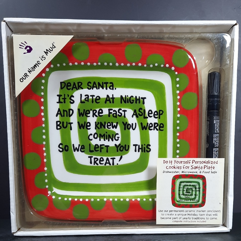 Mudd Red and Green Holiday Decor Plate